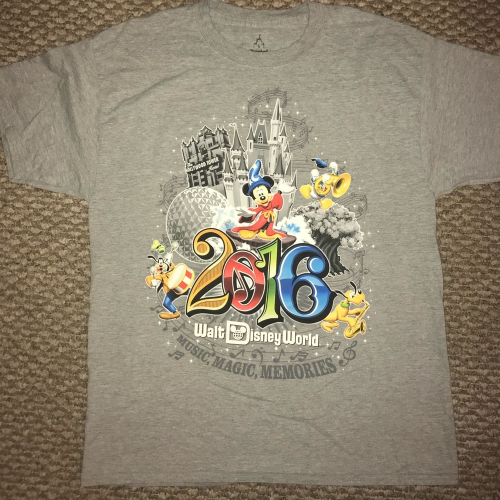 Disney World 2016 Shirt with Classic Disney Characters